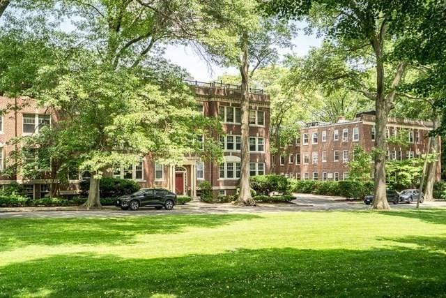 15 Thatcher St Unit F2-2, Brookline, MA 02446 - view of home's community with a lawn