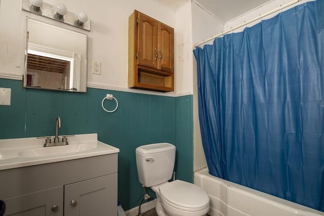 full bathroom with shower / bathtub combination with curtain, vanity, and toilet