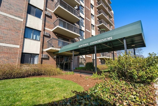 10 Williams St Unit 45, Watertown, MA 02472 - view of building exterior