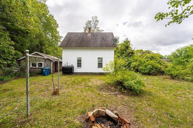 6 Oak St, Monson, MA 01057 - view of side of home with a lawn and an outdoor structure