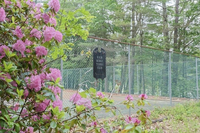 83 High Ridge Rd, Boxford, MA 01921 - exterior view