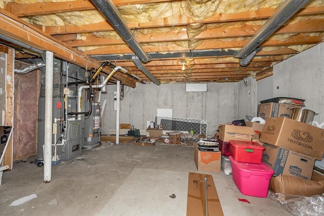 33 Hopkins St, Dracut, MA 01826 - unfinished below grade area with water heater