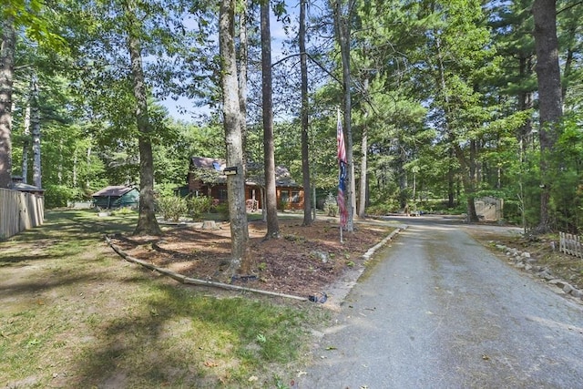 135 Pine St, Rochester, MA 02770 - view of front of property featuring asphalt driveway