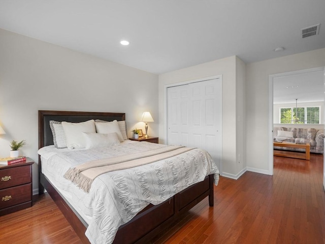 72 Sherwood Dr Unit 72, Methuen, MA 01844 - bedroom featuring wood finished floors, a closet, and recessed lighting