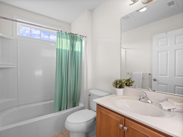 72 Sherwood Dr Unit 72, Methuen, MA 01844 - bathroom with shower / bath combo with shower curtain and vanity