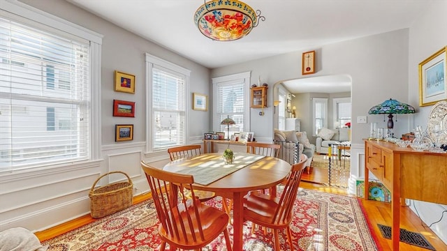 dining room with light hardwood / wood-style flooring