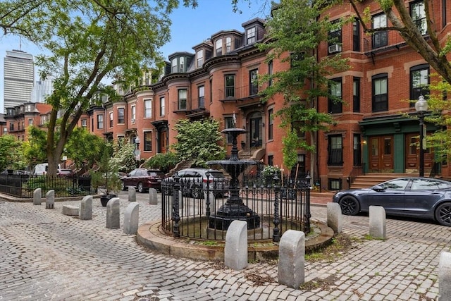 26 Concord Sq Unit 2, Boston, MA 02118 - view of building exterior