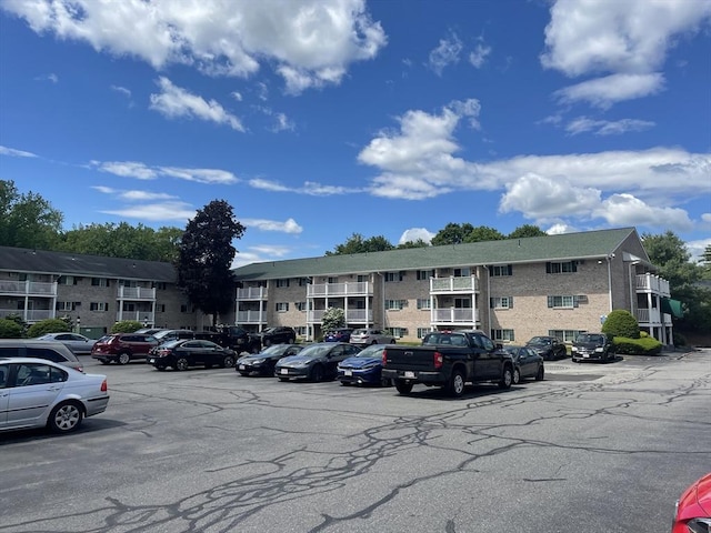 200 Manning St Unit 17C, Hudson, MA 01749 - view of uncovered parking lot