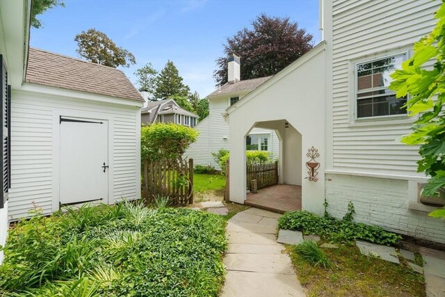 120 Court St, Dedham, MA 02026 - view of yard