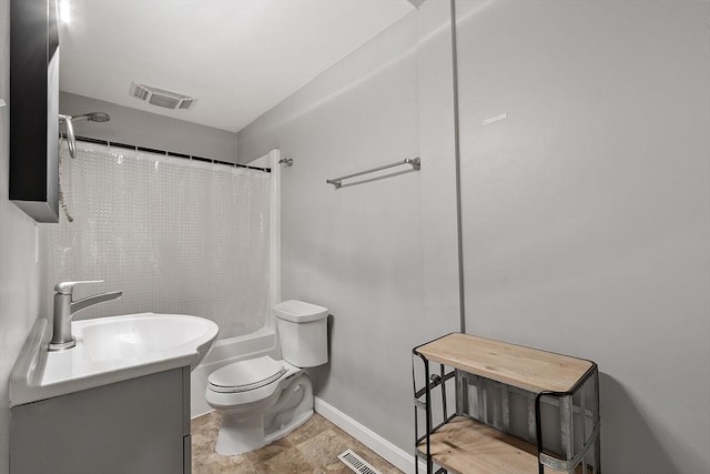 12 Allen Ct Unit 12, Northborough, MA 01532 - bathroom featuring vanity, baseboards, toilet, and shower / bath combination with curtain