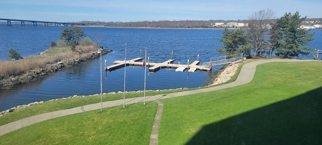 view of water feature featuring a floating dock
