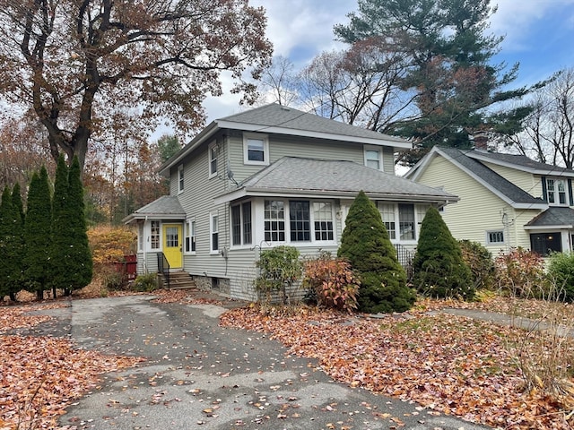 view of front of house