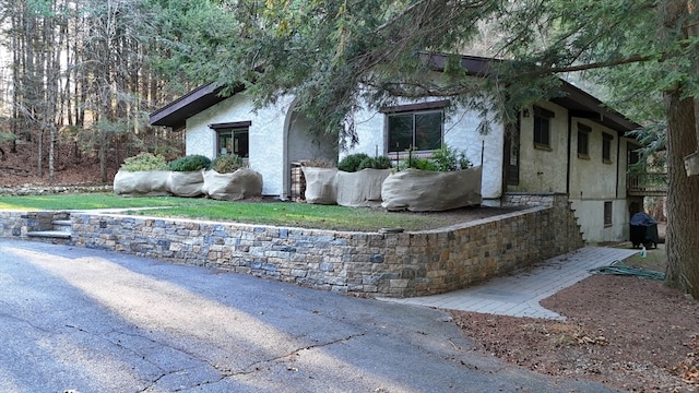 view of side of property