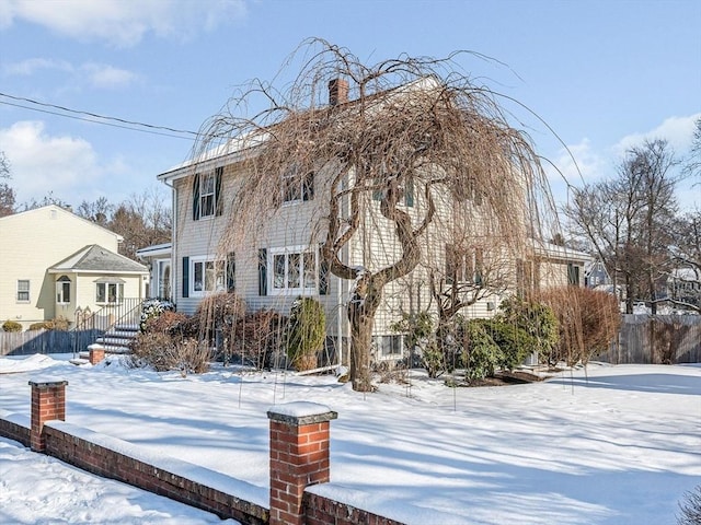 view of front of home