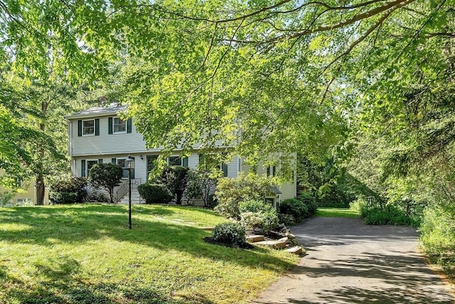 1 Sheffield Cir, Andover, MA 01810 - view of front of property with driveway and a front lawn