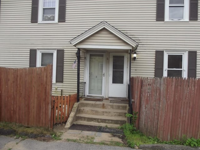 6 Elm St, Barre, MA 01005 - view of entrance to property
