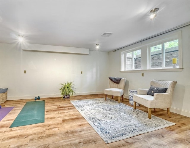 15 Blackburnian Rd, Lincoln, MA 01773 - sitting room with baseboards and wood finished floors