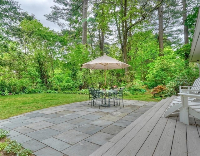 15 Blackburnian Rd, Lincoln, MA 01773 - view of patio / terrace featuring outdoor dining space