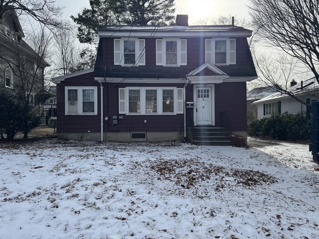 view of front of property