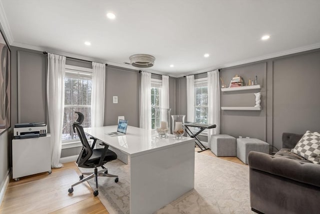 office featuring light wood finished floors, plenty of natural light, crown molding, and recessed lighting