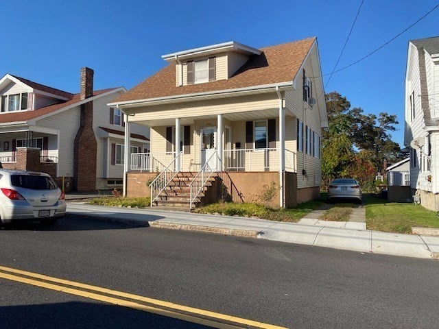 bungalow-style house featuring a porch