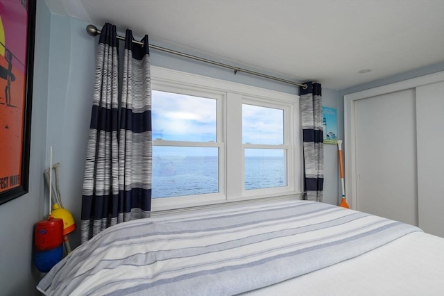 118 Oceanside Dr, Scituate, MA 02066 - bedroom featuring a closet