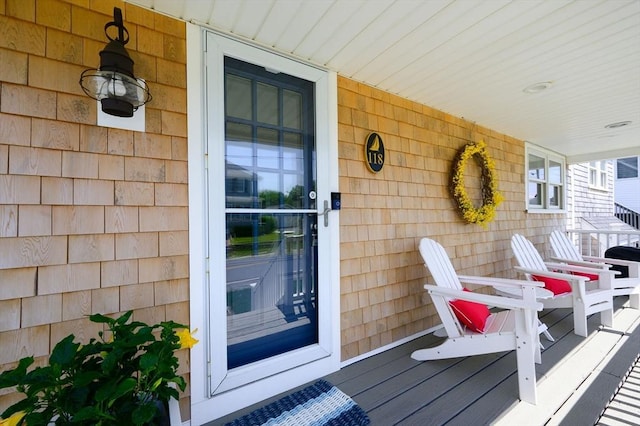 118 Oceanside Dr, Scituate, MA 02066 - entrance to property with covered porch