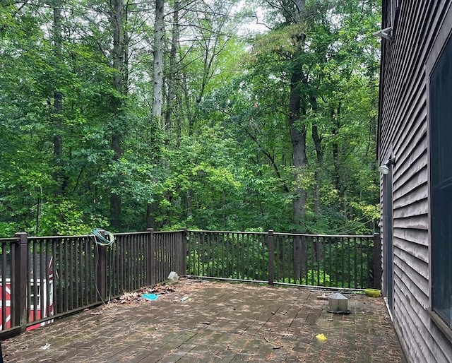 330 Arbor St, Lunenburg, MA 01462 - view of wooden deck