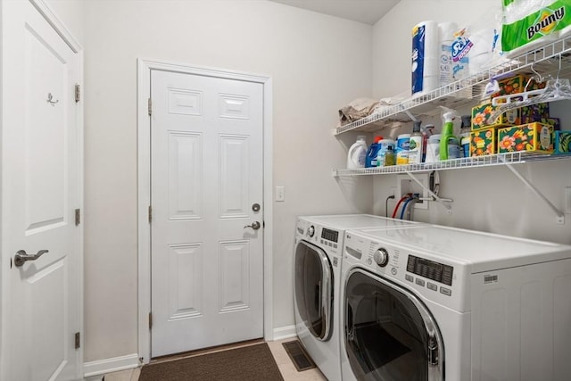 8 Heartwood Way Unit 8, Hopkinton, MA 01748 - laundry room featuring washer and clothes dryer and baseboards