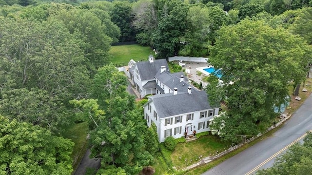 685 Highland St, Marshfield, MA 02050 - aerial view of property and surrounding area with a heavily wooded area
