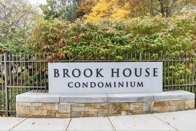99 Pond Ave Unit 608, Brookline, MA 02445 - view of community sign