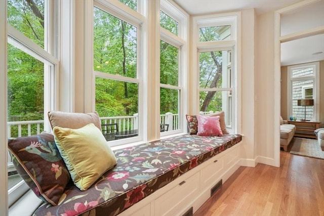 sunroom / solarium featuring visible vents