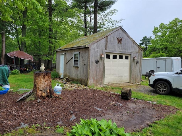 8 Laurel, Lakeville, MA 02347 - detached garage with driveway