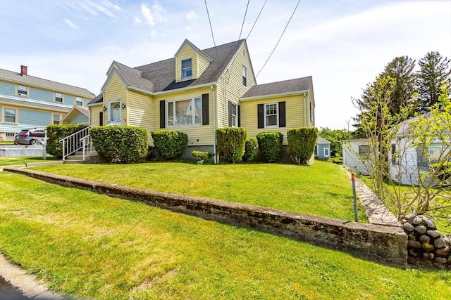 195 Hooper St, Tiverton, RI 02878 - view of front facade featuring a front lawn and a shingled roof