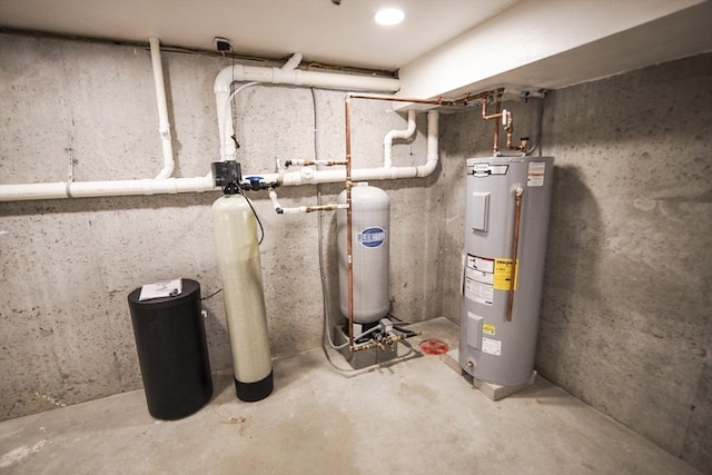 140 Tispaquin St, Middleboro, MA 02346 - utilities with water heater