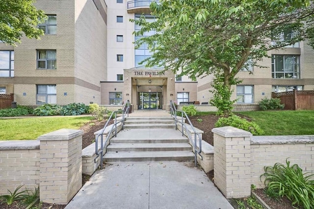 170 Gore St Unit 502, Cambridge, MA 02141 - property entrance featuring a yard