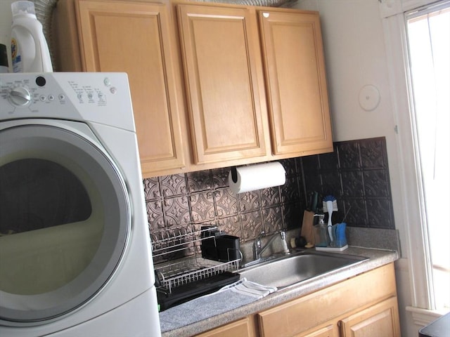 31 Graham St, Quincy, MA 02169 - laundry room featuring washer / dryer and cabinet space