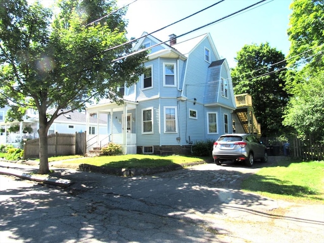 31 Graham St, Quincy, MA 02169 - victorian house with asphalt driveway