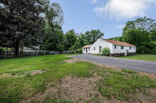 7 Washington St, Groveland, MA 01834 - view of front of house