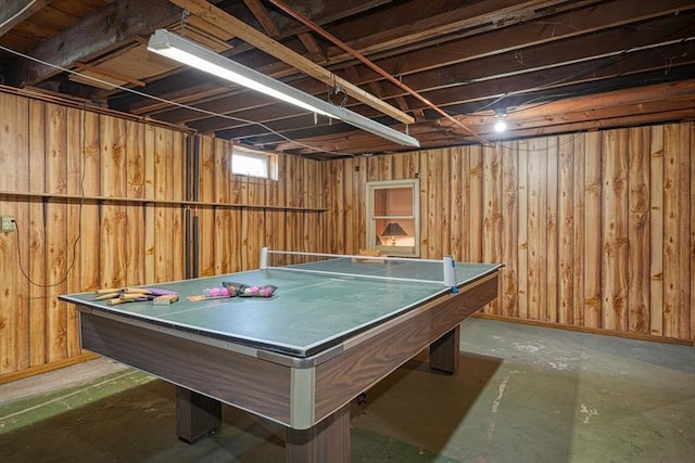 playroom featuring concrete flooring and billiards