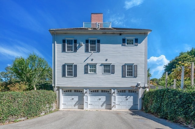 view of front of house with a garage