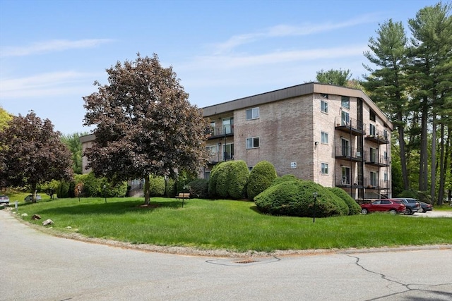 181 Littleton Rd Unit 333, Chelmsford, MA 01824 - view of apartment building / complex