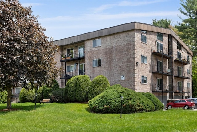 181 Littleton Rd Unit 333, Chelmsford, MA 01824 - view of apartment building / complex