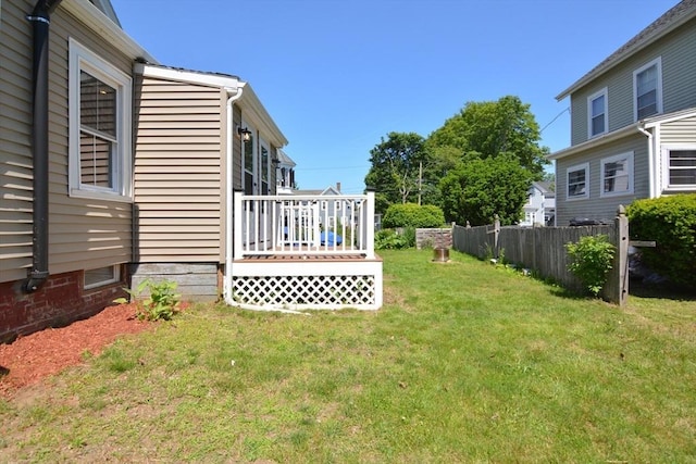 22 Chester Unit 22, Amesbury, MA 01913 - view of yard