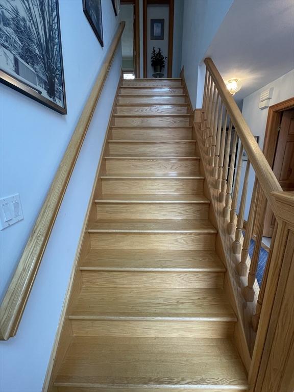 26 Feeney Rd, Norwood, MA 02062 - view of stairway