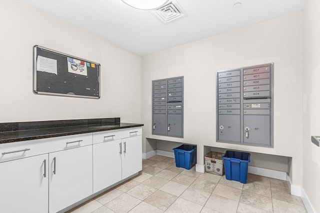 321 Hammond Pond Pkwy Unit 103, Brookline, MA 02467 - view of community featuring mail area