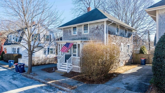 view of front of property