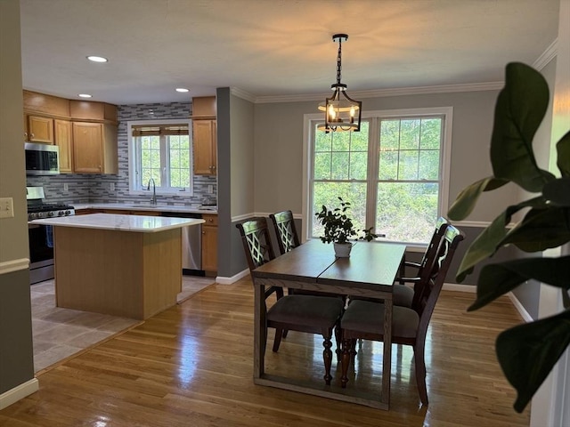 5 Samantha Way Unit 5, Acton, MA 01720 - dining room with light wood finished floors, baseboards, ornamental molding, and recessed lighting