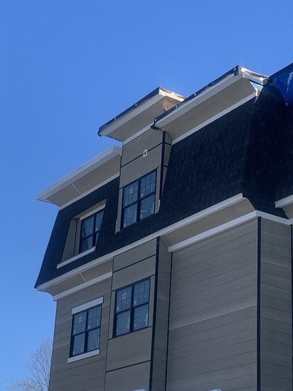 view of side of home
