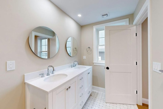 bathroom with vanity